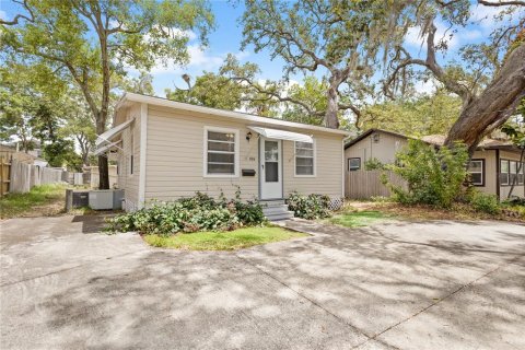 House in Clearwater, Florida 3 bedrooms, 89.37 sq.m. № 1666432 - photo 2