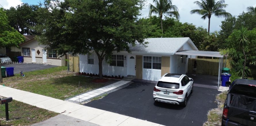 Casa en Fort Lauderdale, Florida 3 dormitorios, 107.02 m2 № 1936171