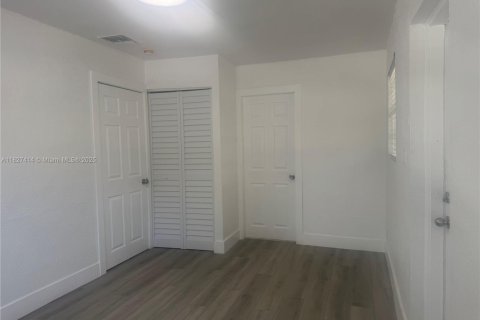 Casa en venta en Fort Lauderdale, Florida, 3 dormitorios, 107.02 m2 № 1936171 - foto 14