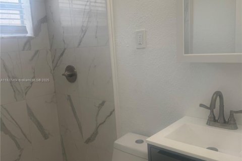 Casa en venta en Fort Lauderdale, Florida, 3 dormitorios, 107.02 m2 № 1936171 - foto 22