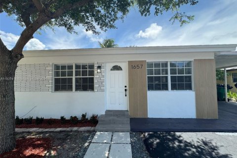 Casa en venta en Fort Lauderdale, Florida, 3 dormitorios, 107.02 m2 № 1936171 - foto 2
