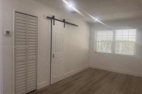 Villa ou maison à vendre à Fort Lauderdale, Floride: 3 chambres, 107.02 m2 № 1936171 - photo 8