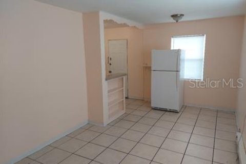 Propiedad comercial en venta en Saint Petersburg, Florida, 4 dormitorios, 163.51 m2 № 2418783 - foto 15