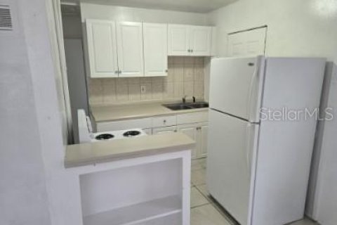 Propiedad comercial en venta en Saint Petersburg, Florida, 4 dormitorios, 163.51 m2 № 2418783 - foto 9