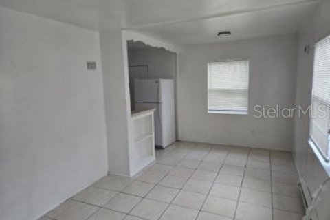 Propiedad comercial en venta en Saint Petersburg, Florida, 4 dormitorios, 163.51 m2 № 2418783 - foto 8