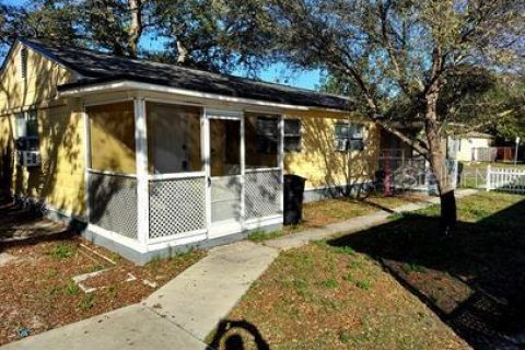 Propiedad comercial en venta en Saint Petersburg, Florida, 4 dormitorios, 163.51 m2 № 2418783 - foto 5