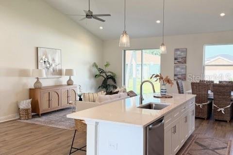House in Sebring, Florida 4 bedrooms, 177.72 sq.m. № 1638255 - photo 6