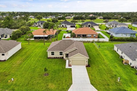 House in Sebring, Florida 4 bedrooms, 177.72 sq.m. № 1638255 - photo 28
