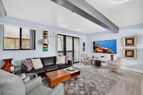 Townhouse in Fort Lauderdale, Florida 3 bedrooms, 154.03 sq.m. № 2389830 - photo 17