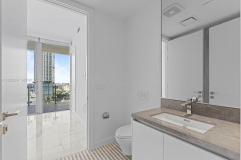 Copropriété à louer à Miami, Floride: 2 chambres, 102.66 m2 № 1976696 - photo 20