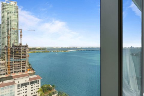 Copropriété à louer à Miami, Floride: 2 chambres, 102.66 m2 № 1976696 - photo 12