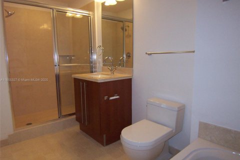 Condominio en alquiler en Miami, Florida, 1 dormitorio, 65.68 m2 № 1888885 - foto 6
