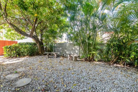 Condo in Fort Lauderdale, Florida, 2 bedrooms  № 1223631