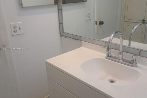 Copropriété à louer à Sunrise, Floride: 2 chambres, 78.97 m2 № 1969406 - photo 6