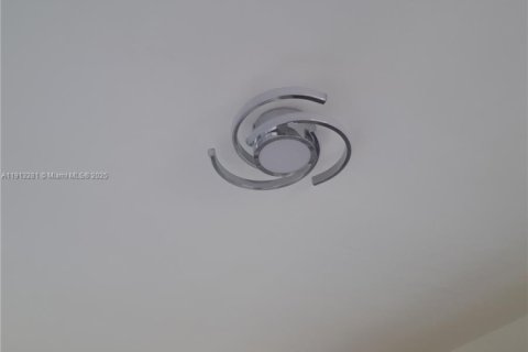 Copropriété à louer à Sunrise, Floride: 2 chambres, 78.97 m2 № 1969406 - photo 3