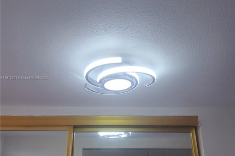 Copropriété à louer à Sunrise, Floride: 2 chambres, 78.97 m2 № 1969406 - photo 16