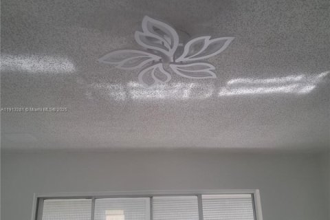 Copropriété à louer à Sunrise, Floride: 2 chambres, 78.97 m2 № 1969406 - photo 19