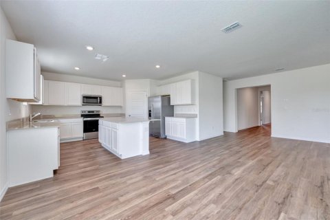 House in Mount Dora, Florida 4 bedrooms, 253.16 sq.m. № 1908734 - photo 8