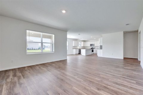 Villa ou maison à vendre à Mount Dora, Floride: 4 chambres, 253.16 m2 № 1908734 - photo 5