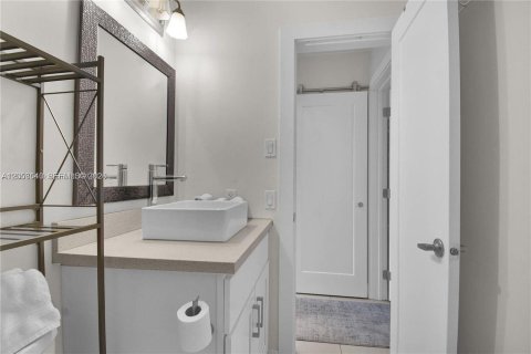 Copropriété à louer à Fort Lauderdale, Floride: 1 chambre, 62.71 m2 № 2168162 - photo 11