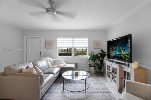 Copropriété à louer à Fort Lauderdale, Floride: 1 chambre, 62.71 m2 № 2168162 - photo 3