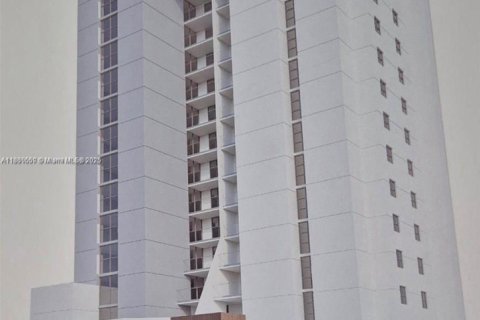 Condominio en alquiler en Miami Beach, Florida, 61.97 m2 № 1929264 - foto 13