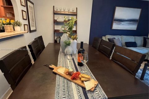 Condo in Miami Beach, Florida, 1 bedroom  № 1980265 - photo 22