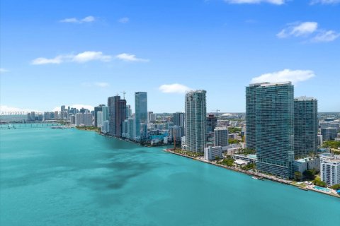 Condo in Miami, Florida, 3 bedrooms  № 2018177 - photo 30