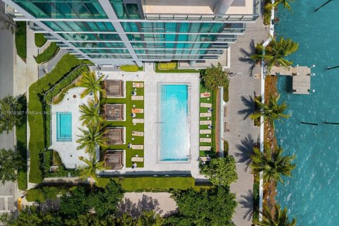 Condo in Miami, Florida, 3 bedrooms  № 2018177 - photo 27