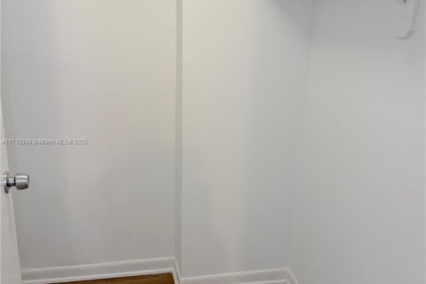 Купить кондоминиум в Майами, Флорида 4 комнаты, 78.22м2, № 1868106 - фото 13