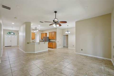 Villa ou maison à vendre à Wesley Chapel, Floride: 4 chambres, 207.73 m2 № 1744115 - photo 3