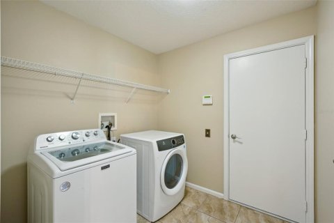 Villa ou maison à vendre à Wesley Chapel, Floride: 4 chambres, 207.73 m2 № 1744115 - photo 30