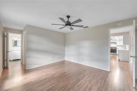 Villa ou maison à louer à Clearwater, Floride: 2 chambres, 143.53 m2 № 2339690 - photo 17