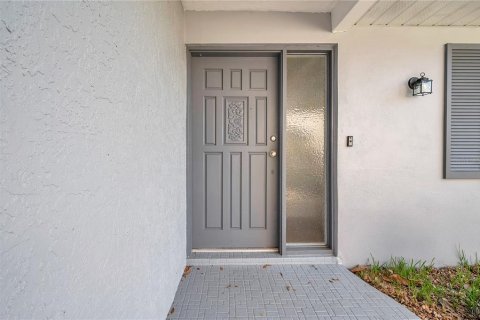 Villa ou maison à louer à Clearwater, Floride: 2 chambres, 143.53 m2 № 2339690 - photo 2