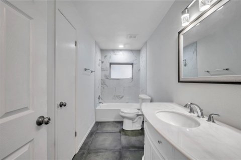 Villa ou maison à louer à Clearwater, Floride: 2 chambres, 143.53 m2 № 2339690 - photo 27