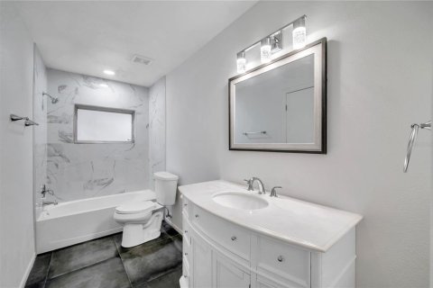 Villa ou maison à louer à Clearwater, Floride: 2 chambres, 143.53 m2 № 2339690 - photo 26