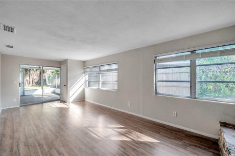 Villa ou maison à louer à Clearwater, Floride: 2 chambres, 143.53 m2 № 2339690 - photo 13