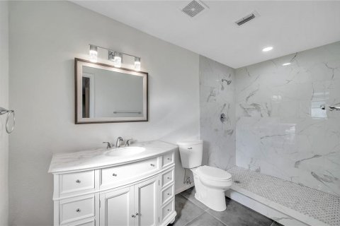 Villa ou maison à louer à Clearwater, Floride: 2 chambres, 143.53 m2 № 2339690 - photo 18