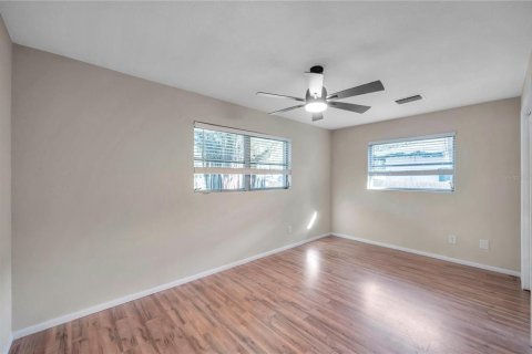 Villa ou maison à louer à Clearwater, Floride: 2 chambres, 143.53 m2 № 2339690 - photo 16