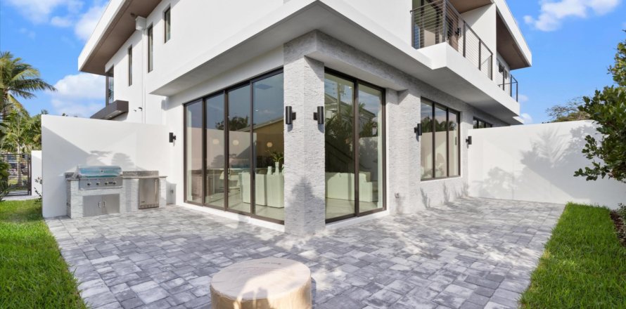 Adosado en Delray Beach, Florida 3 dormitorios, 251.39 m2 № 850040