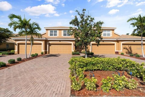 Condo in Bradenton, Florida, 3 bedrooms № 2233249