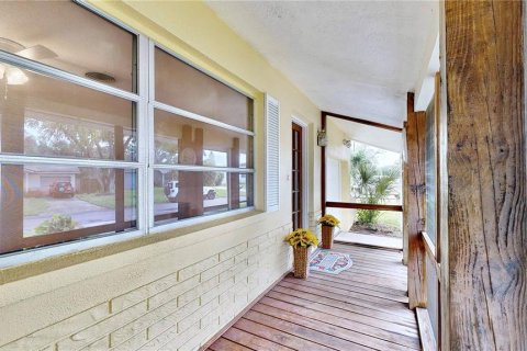 Villa ou maison à louer à Saint Petersburg, Floride: 2 chambres, 89.19 m2 № 2291807 - photo 4