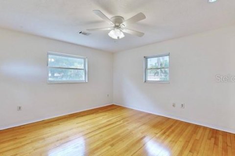 Villa ou maison à louer à Saint Petersburg, Floride: 2 chambres, 89.19 m2 № 2291807 - photo 17