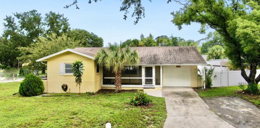 Villa ou maison à Saint Petersburg, Floride 2 chambres, 89.19 m2 № 2291807