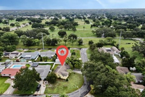 Villa ou maison à louer à Saint Petersburg, Floride: 2 chambres, 89.19 m2 № 2291807 - photo 24