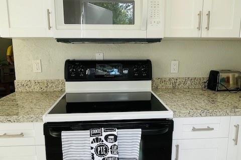 House in Fort Lauderdale, Florida 1 bedroom, 59.46 sq.m. № 1182129 - photo 1