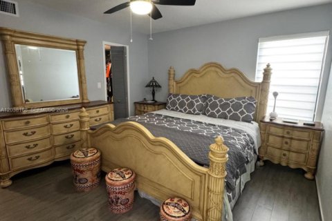 Condo in Miami, Florida, 3 bedrooms  № 2242580 - photo 5
