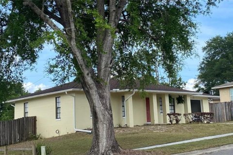 Villa ou maison à vendre à Apopka, Floride: 3 chambres, 98.85 m2 № 2141968 - photo 3