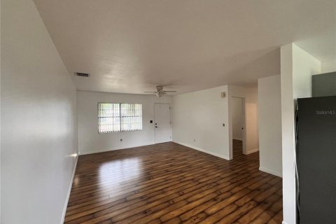 Villa ou maison à vendre à Apopka, Floride: 3 chambres, 98.85 m2 № 2141968 - photo 13