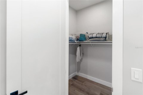 Casa en venta en Port Charlotte, Florida, 4 dormitorios, 216.18 m2 № 1866877 - foto 18